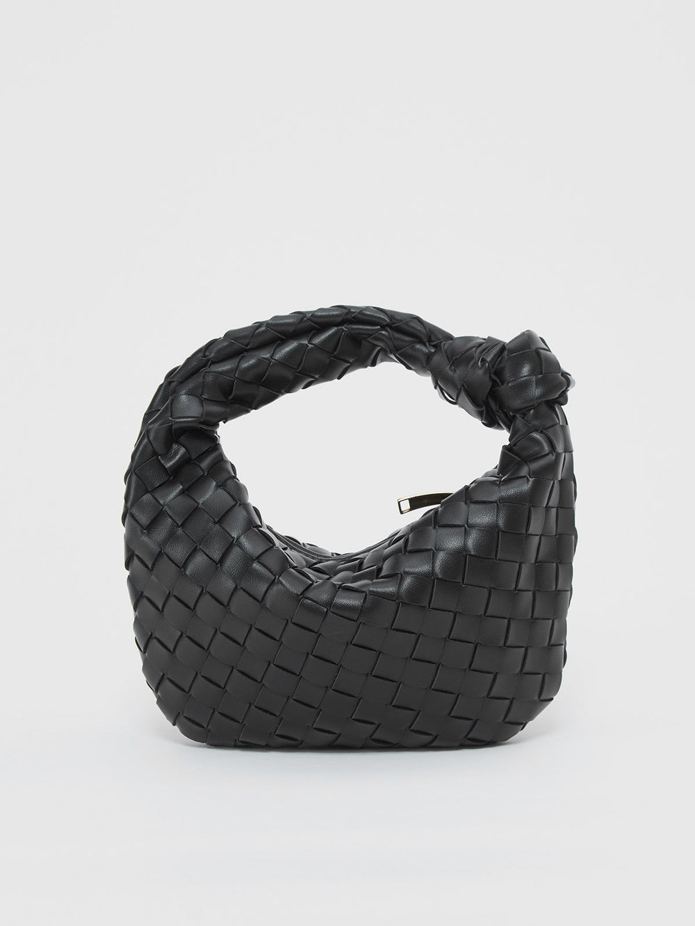 Braided Handbag – Stylish Polyurethane Design, Compact Size 27x2x16 cm, Ideal for Casual and Special Events 1