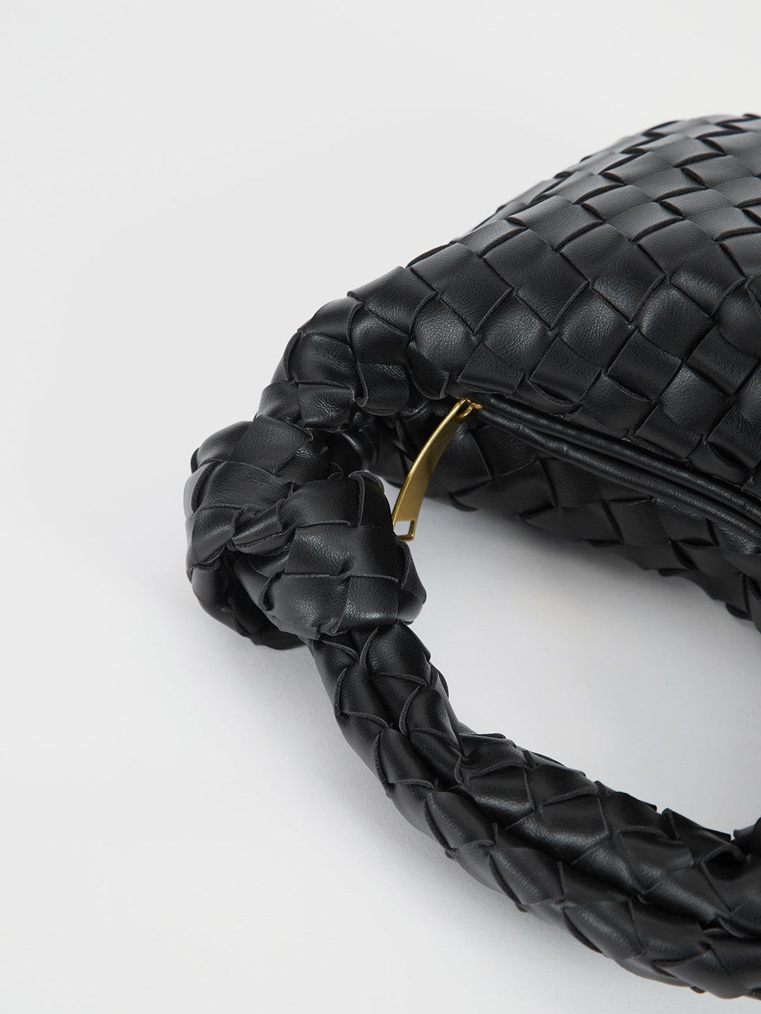 Braided Handbag – Stylish Polyurethane Design, Compact Size 27x2x16 cm, Ideal for Casual and Special Events 5