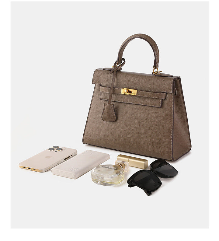 Handtasche mit Schlossdetail