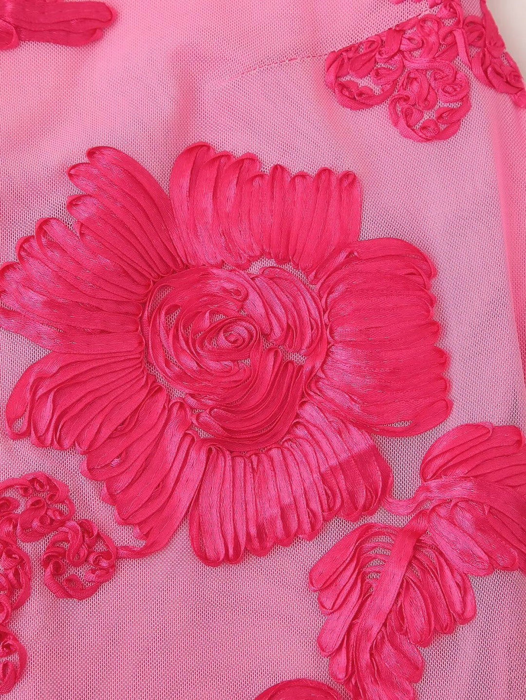 Transparente Blumen-Meshkleid