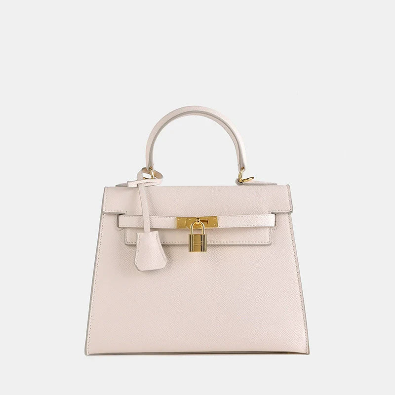 Handtasche mit Schlossdetail