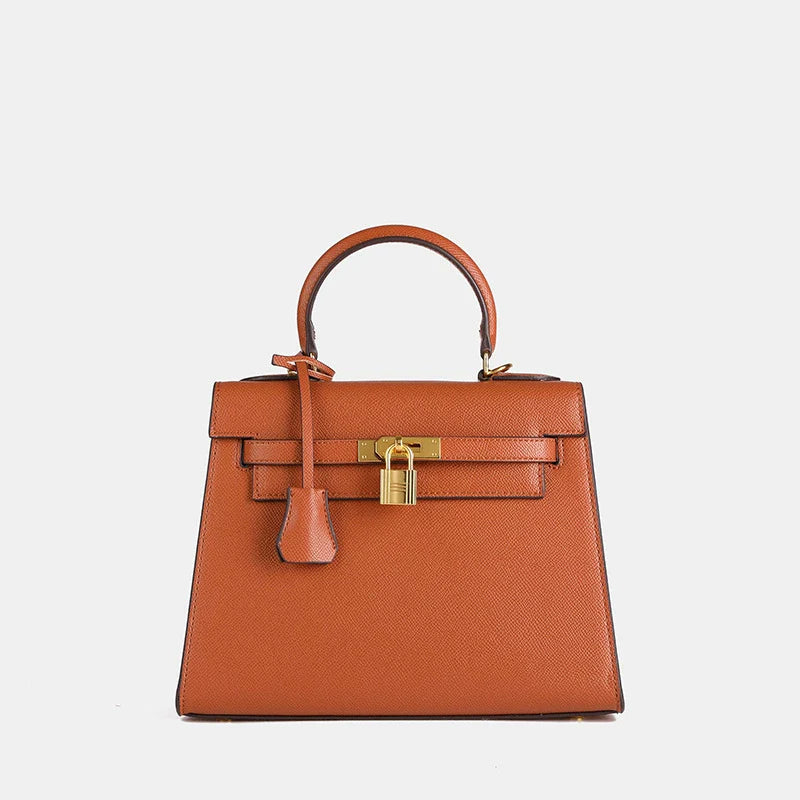 Handtasche mit Schlossdetail