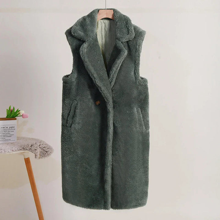 Sleeveless Women's Teddy Coat – Cozy Winter Outerwear for Stylish Layering in Soft Fabric 7