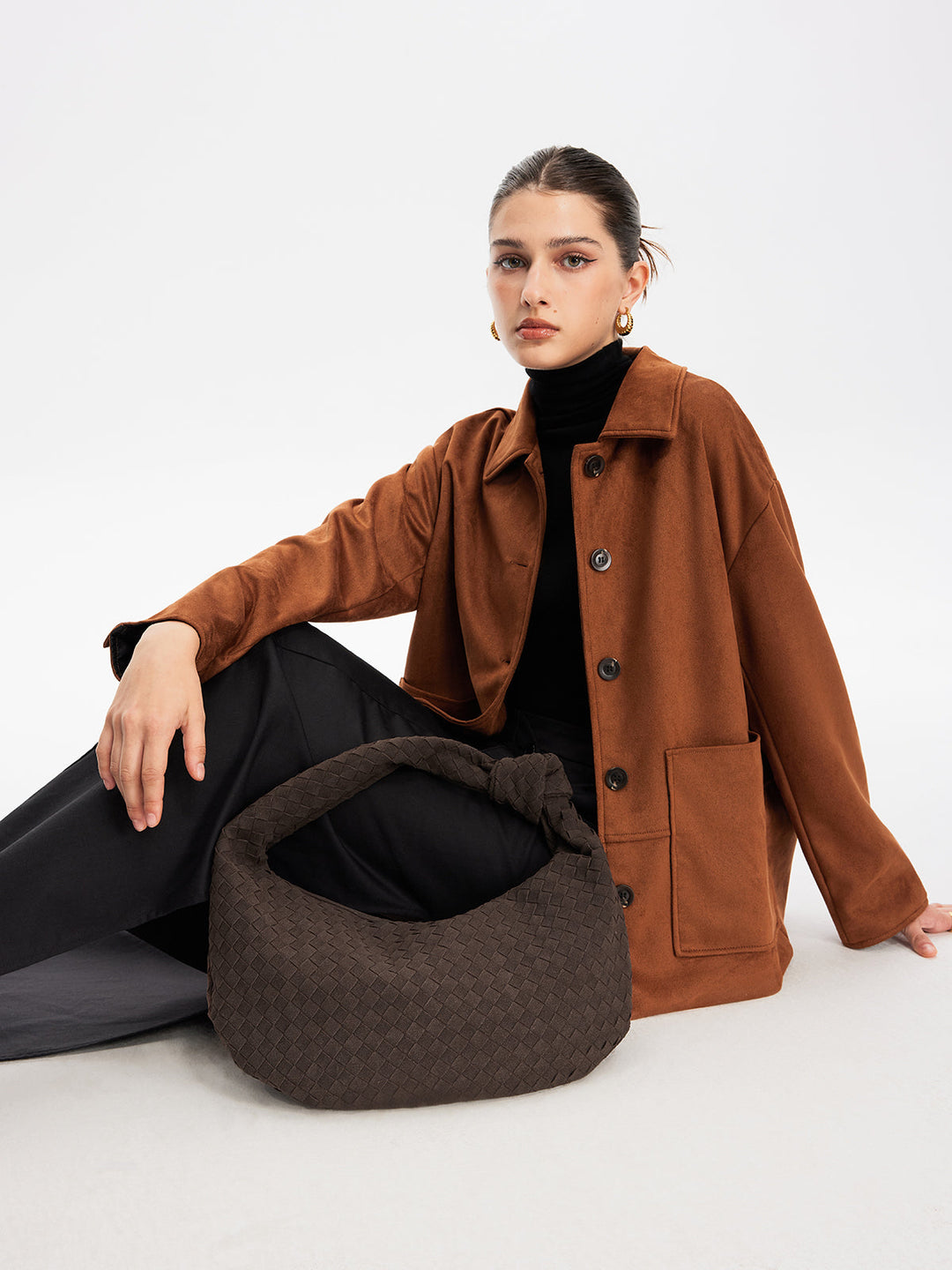 Stylish Rounded Woven Suede Handbag – Versatile Everyday Bag with Spacious Interior and Unique Design 5