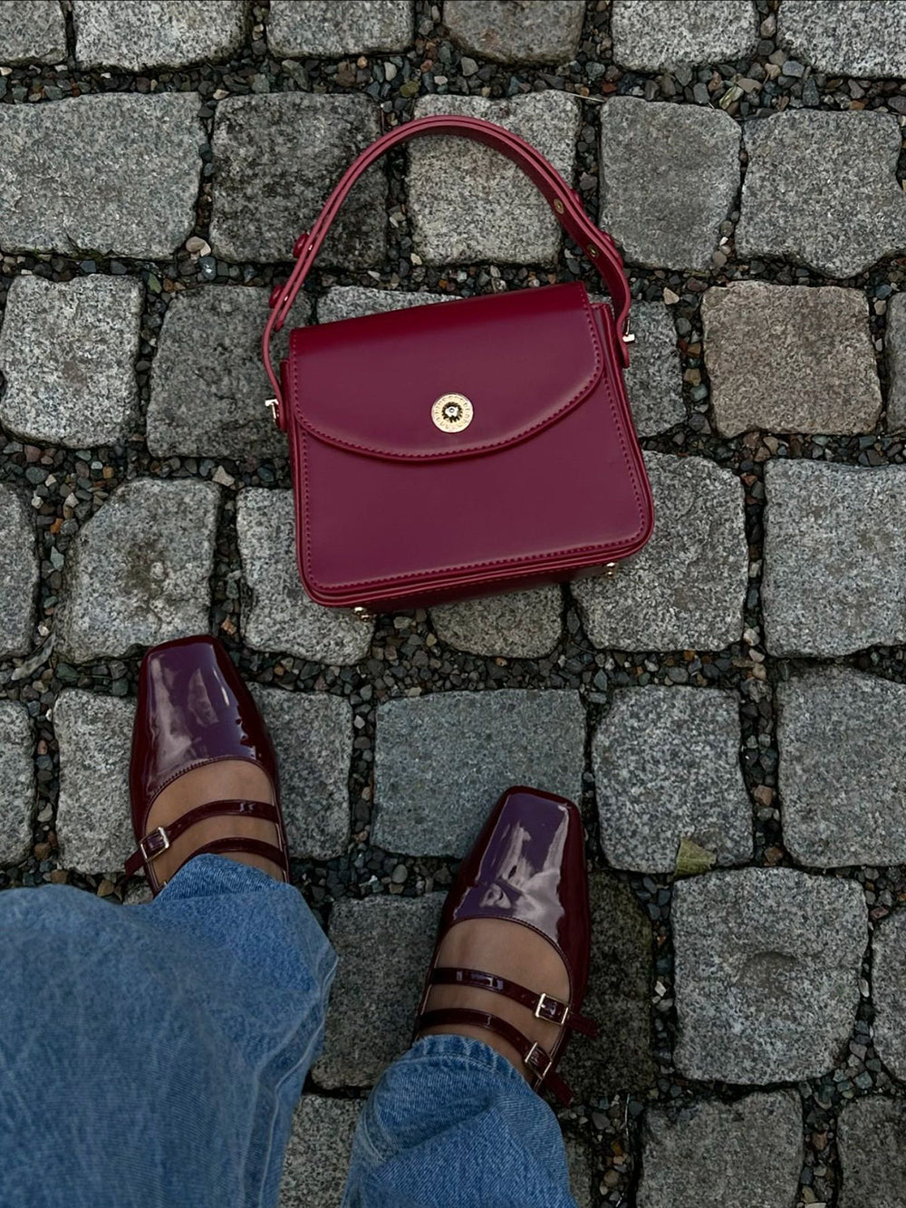 Stylish Shoulder Bag for Women in Durable Polyurethane – Lightweight Everyday Accessory, Compact Size 8.3 x 3.1 x 6.7 1