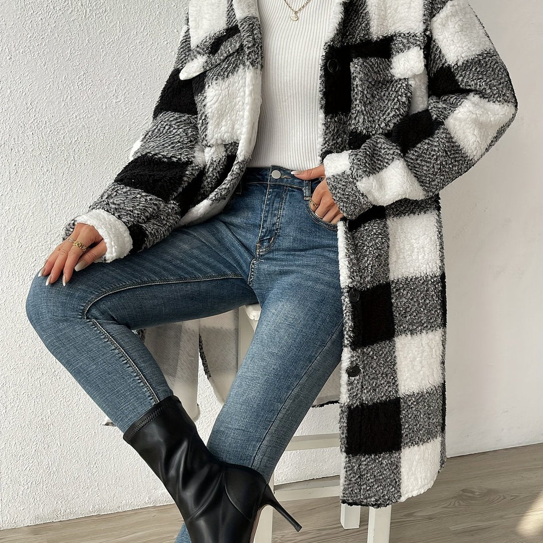 Stylish Women's Checkered Teddy Coat – Warm Winter Coat for Cozy Comfort in Multiple Sizes and Colors 1