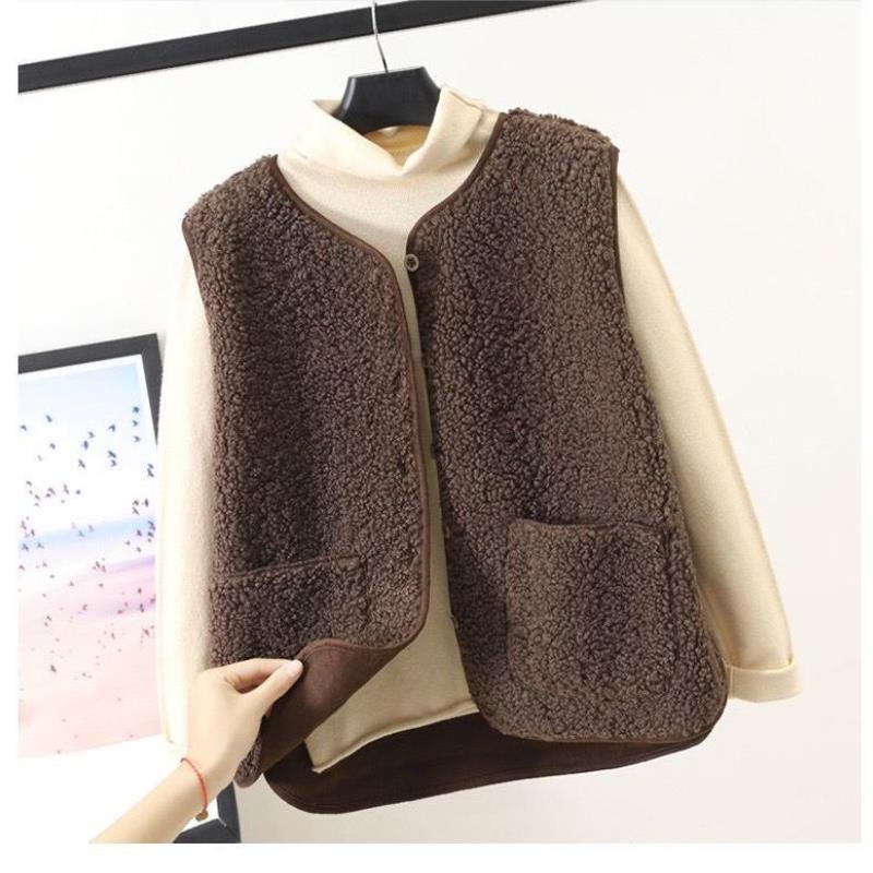 Cozy Women's Teddy Vest - Soft Short Layer for Fall and Winter, Stylish and Versatile for Modern Outfits 0