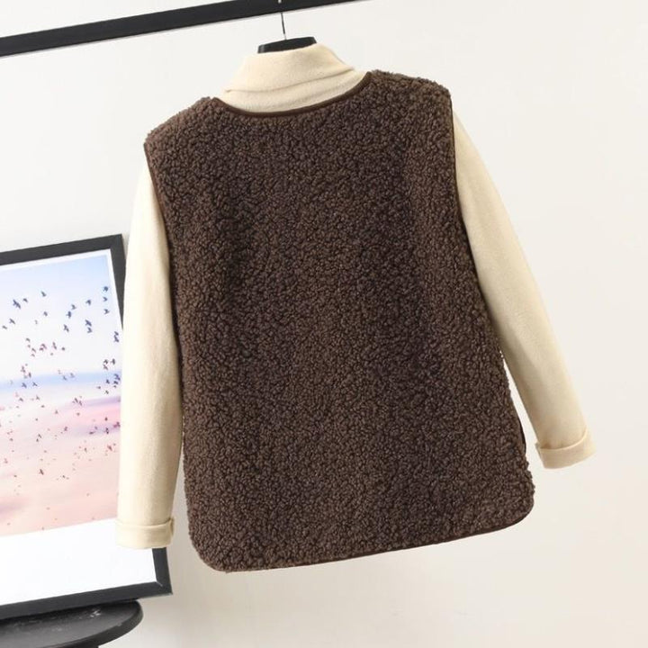 Cozy Women's Teddy Vest - Soft Short Layer for Fall and Winter, Stylish and Versatile for Modern Outfits 2