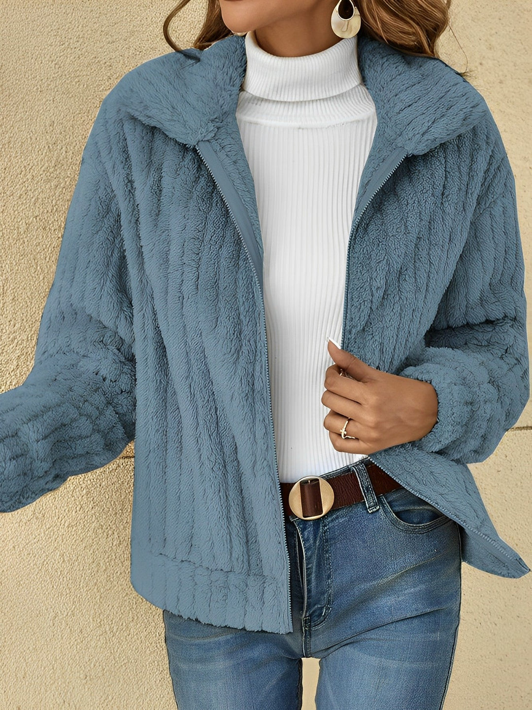 Elegant Women's Teddy Coat – Cozy Winter Outerwear in Soft Fabric, Relaxed Fit for Everyday Style 2