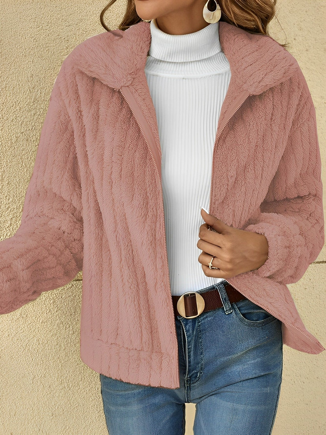 Elegant Women's Teddy Coat – Cozy Winter Outerwear in Soft Fabric, Relaxed Fit for Everyday Style 3