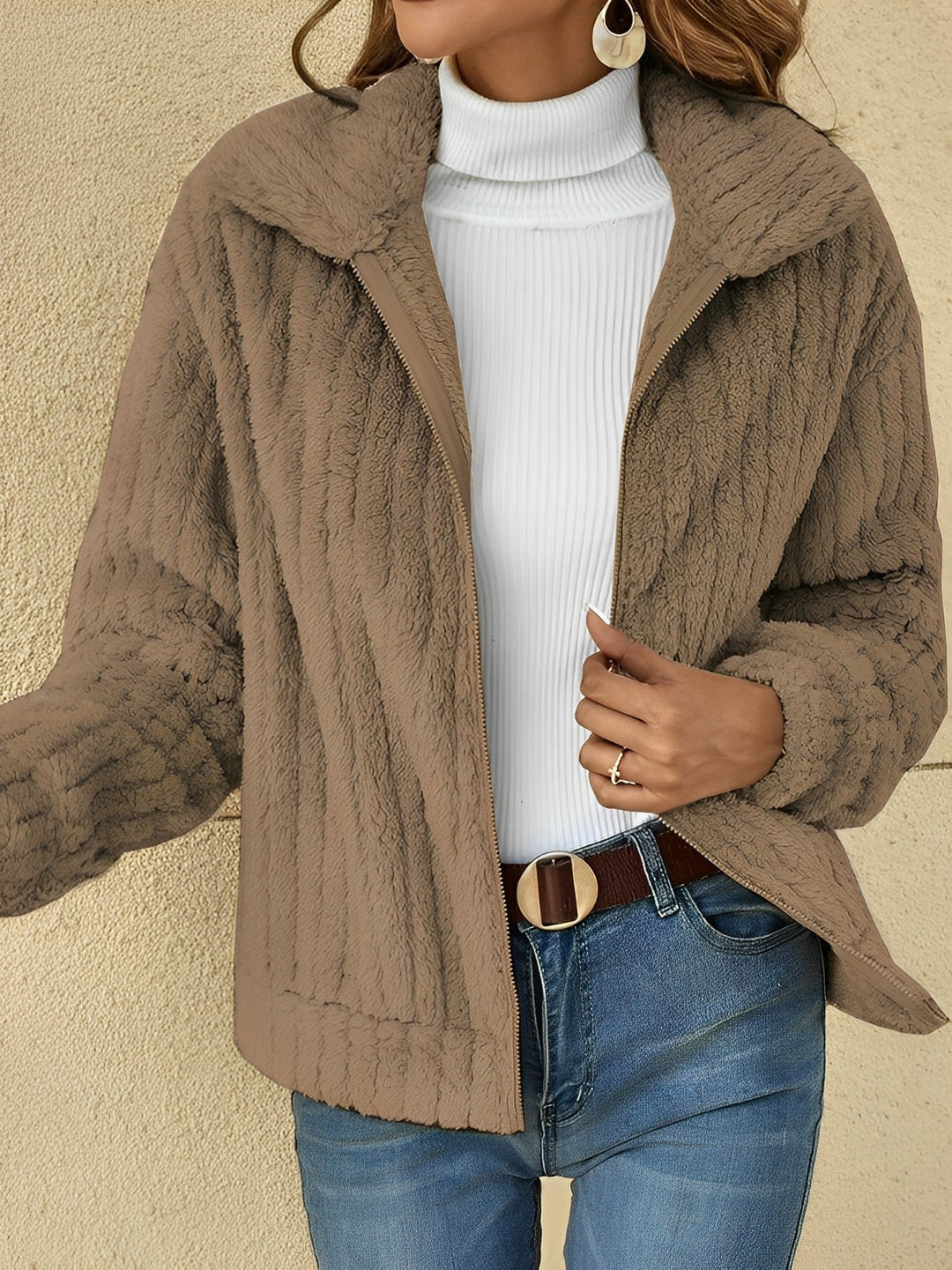 Elegant Women's Teddy Coat – Cozy Winter Outerwear in Soft Fabric, Relaxed Fit for Everyday Style 4