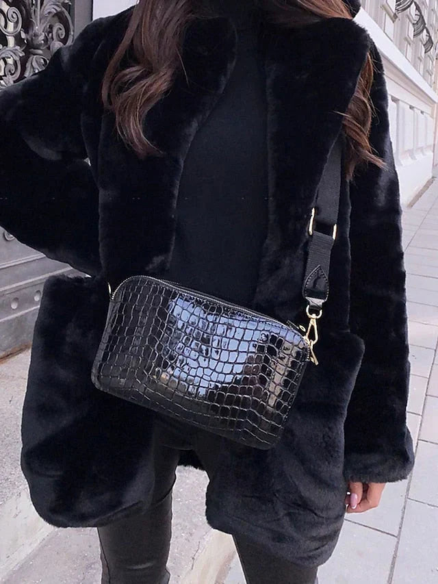 Elegant Women's Teddy Coat – Stylish Faux Fur Winter Coat for Warmth and Comfort 3