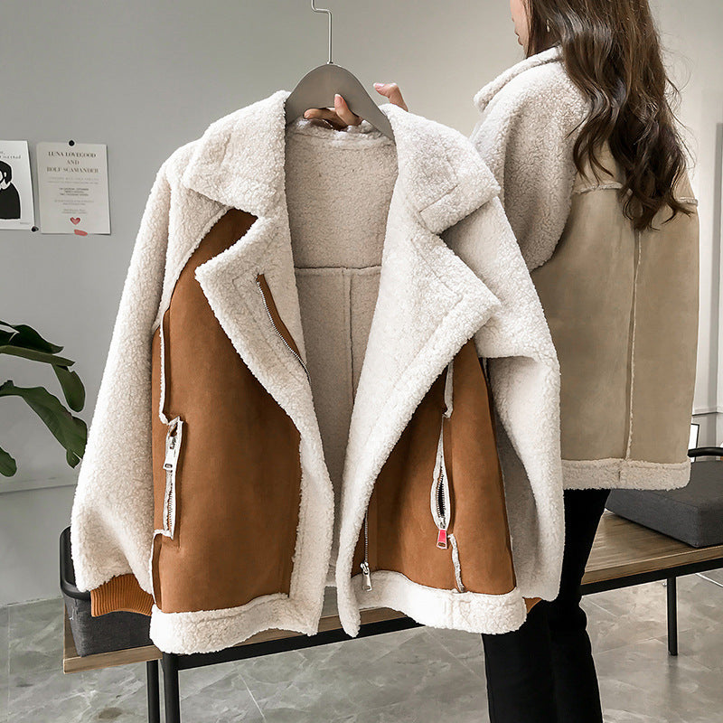 Elegant Women's Teddy Coat with Large Collar – Warm Faux Fur Winter Coat for Cold Weather 0