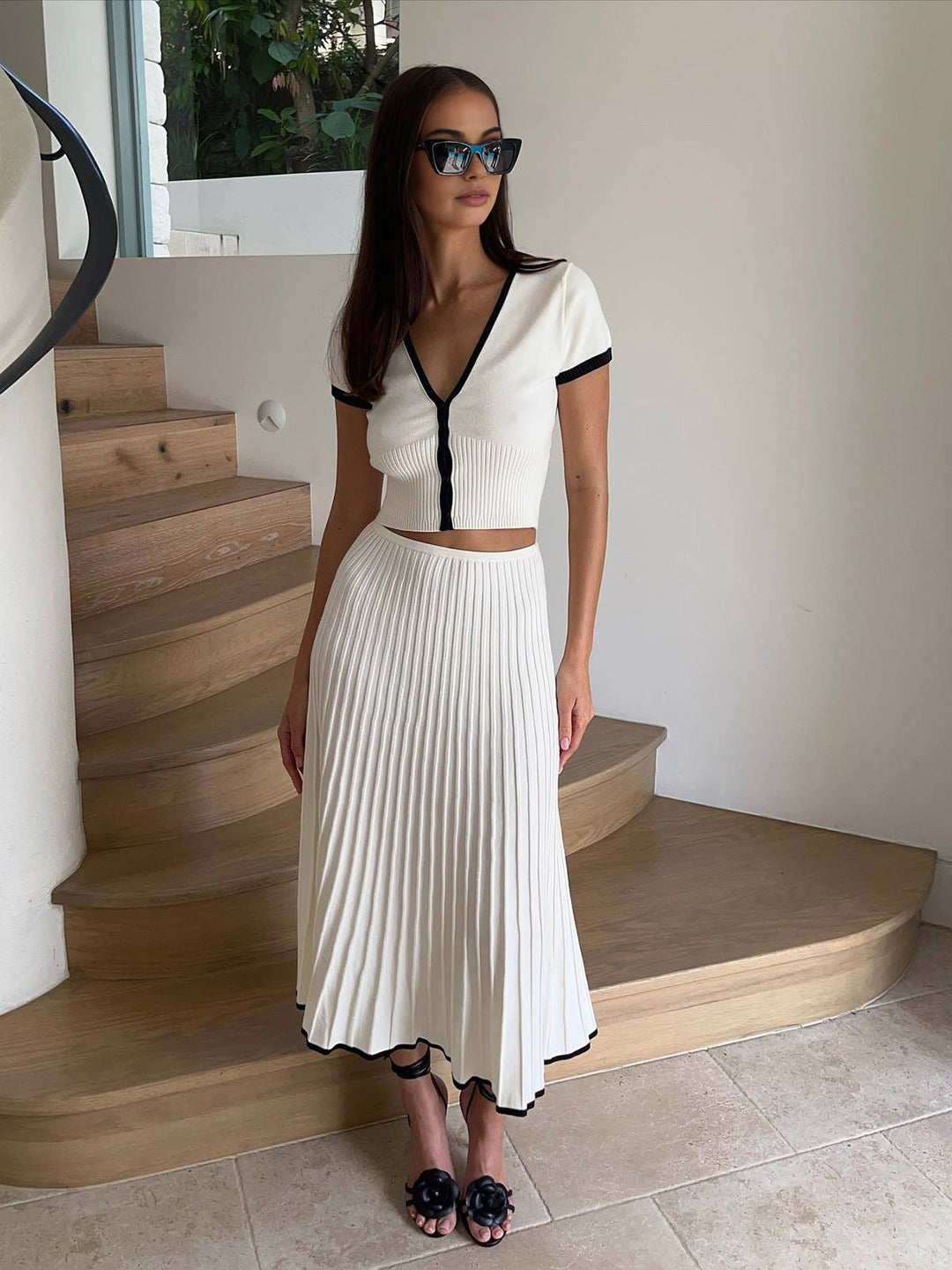 Minimalist Contrast Trim Sweater Skirt Set – Slim Fit Knit Women's Outfit in Soft Polyester 3
