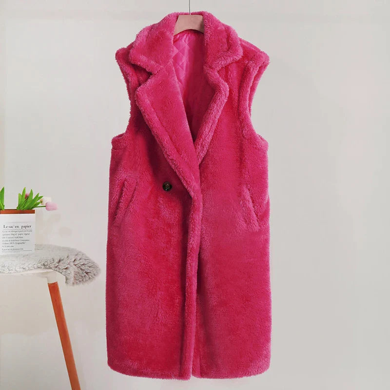 Sleeveless Women's Teddy Coat – Cozy Winter Outerwear for Stylish Layering in Soft Fabric 1
