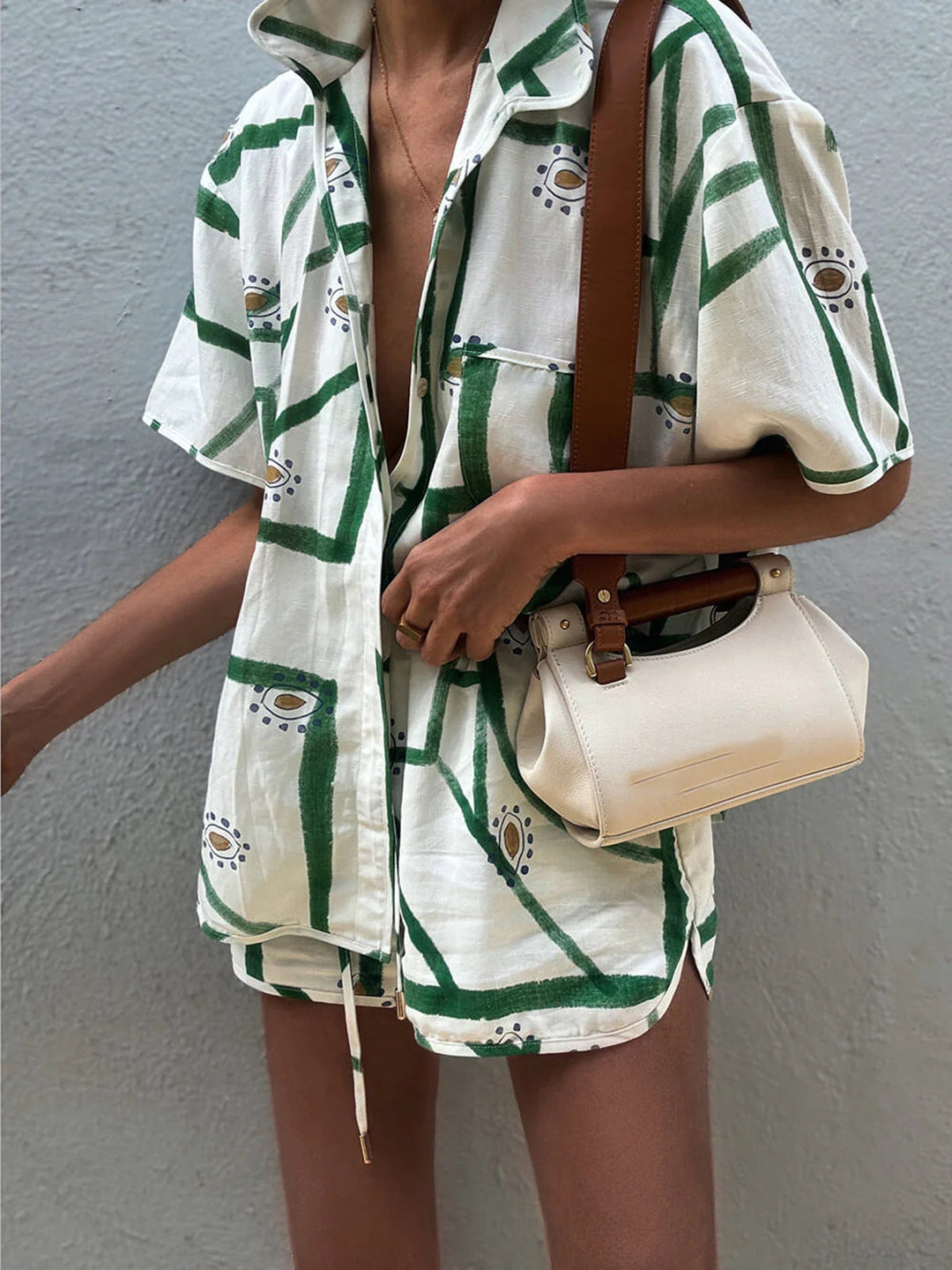 Stylish Linen Shorts Set for Women - Lightweight Woven Fabric with Relaxed Fit and Drawstring Design 2