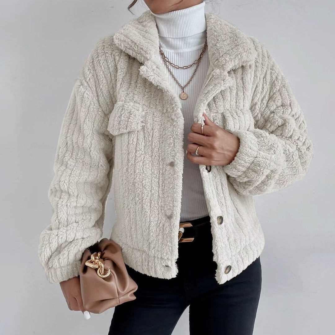 Women's Teddy Coat - Cozy Short Winter Coat with Long Sleeves and Chest Pockets - Stylish Faux Fur Jacket 2