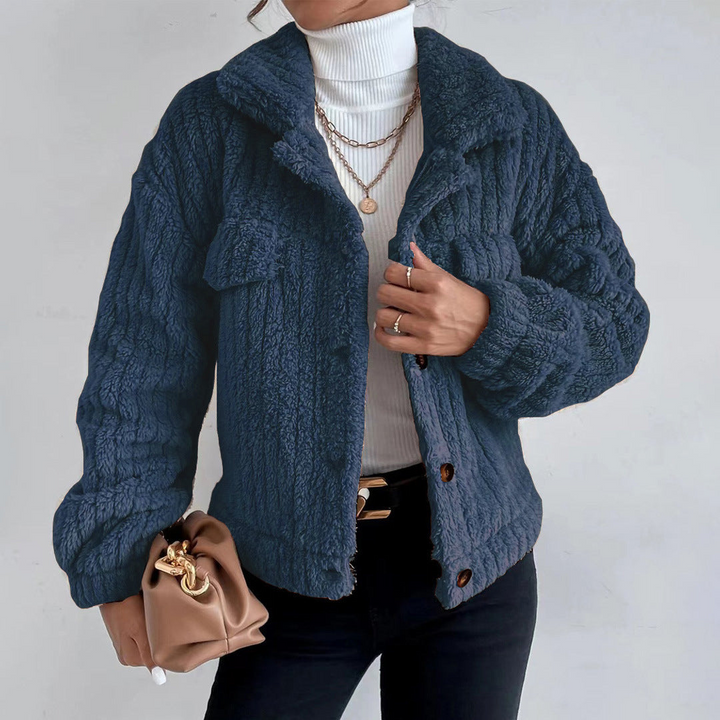 Women's Teddy Coat - Cozy Short Winter Coat with Long Sleeves and Chest Pockets - Stylish Faux Fur Jacket 4
