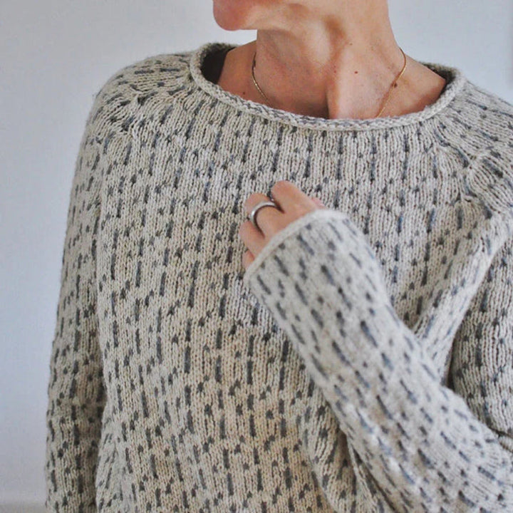 Women's Textured Knit Jumper – Comfortable Round Neck Sweater with Ribbed Hem and Cuffs, Relaxed Fit, Various Colors Available 2