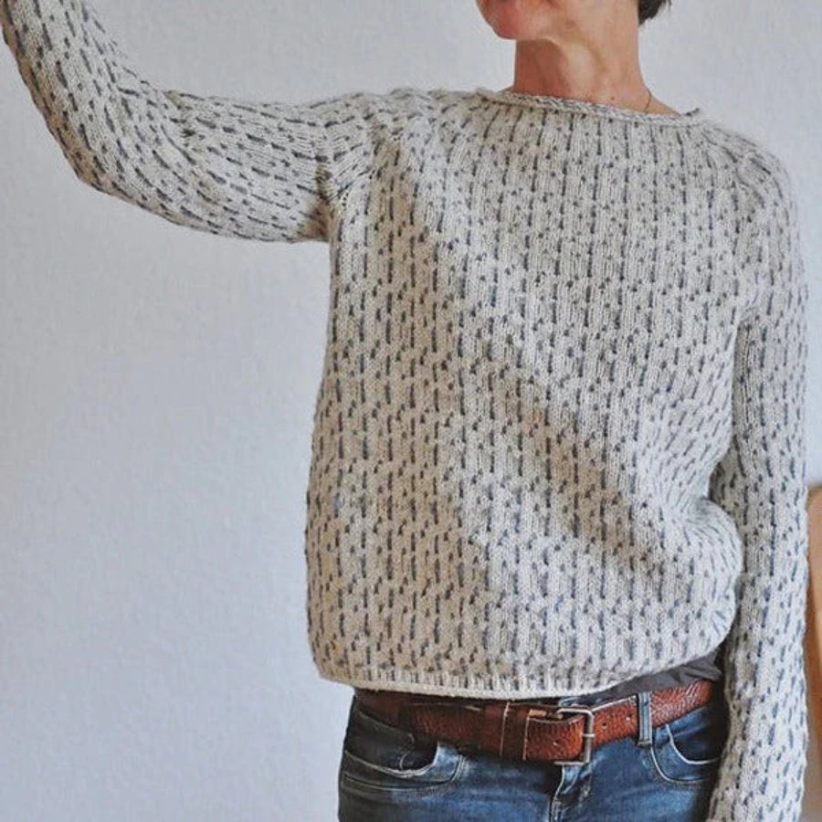 Women's Textured Knit Jumper – Comfortable Round Neck Sweater with Ribbed Hem and Cuffs, Relaxed Fit, Various Colors Available 3