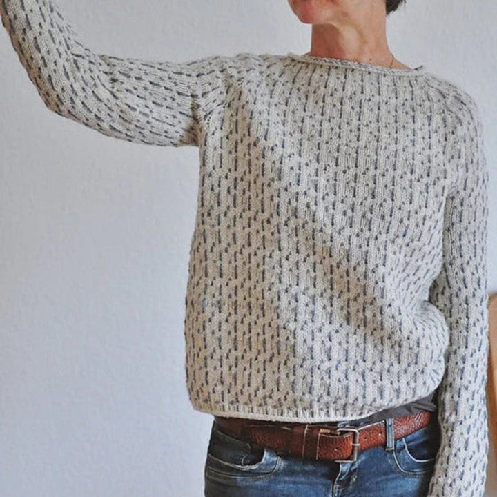 Women's Textured Knit Jumper – Comfortable Round Neck Sweater with Ribbed Hem and Cuffs, Relaxed Fit, Various Colors Available 3
