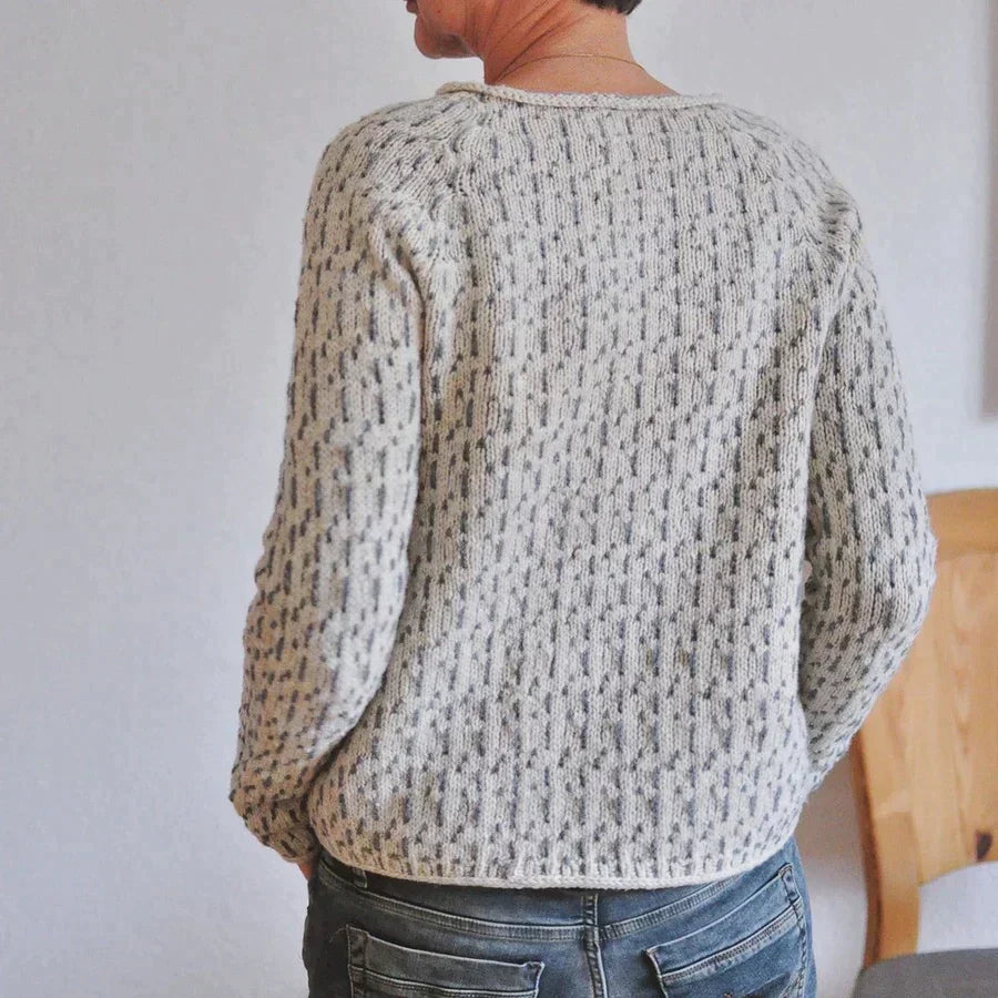 Women's Textured Knit Jumper – Comfortable Round Neck Sweater with Ribbed Hem and Cuffs, Relaxed Fit, Various Colors Available 4